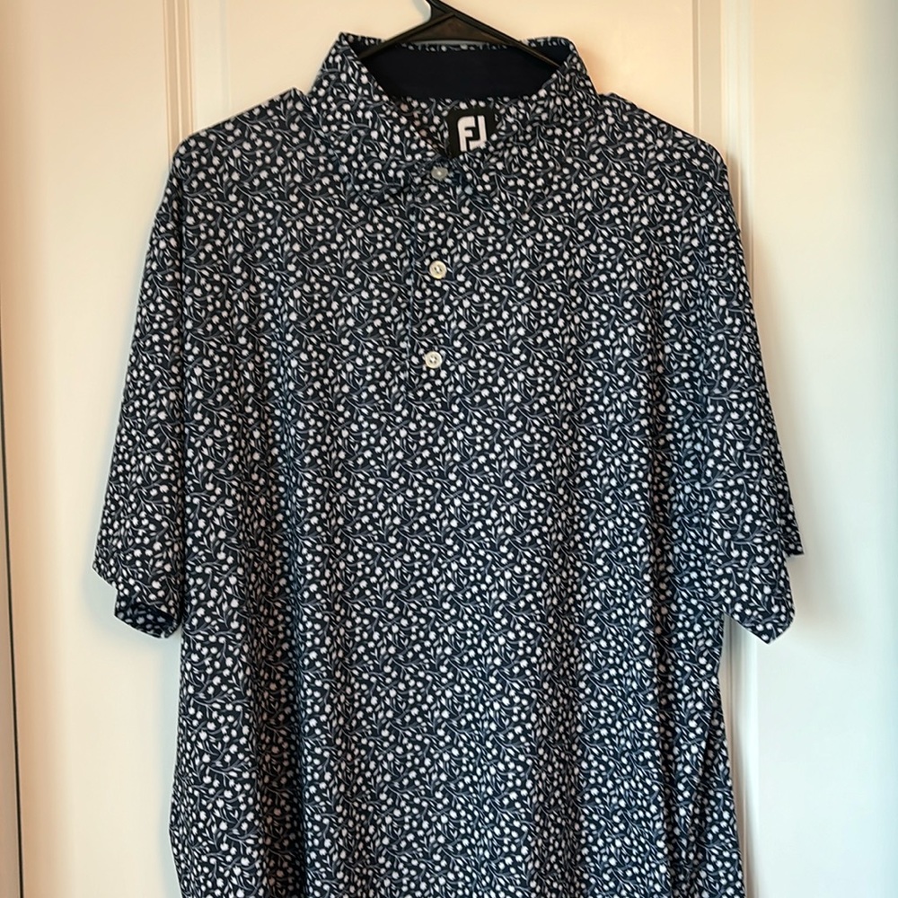 FootJoy Size Large Navy and White flower print